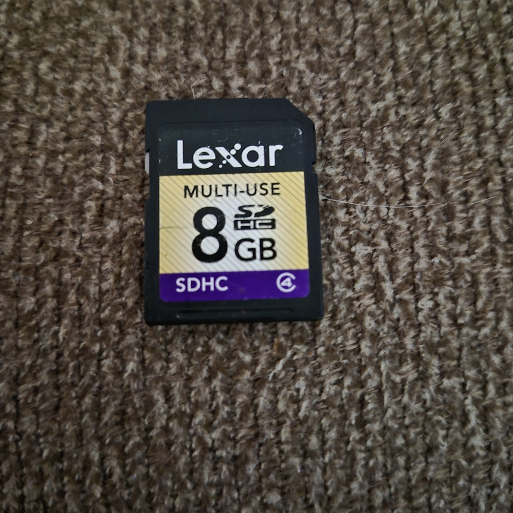 8GB SDHC Memory Card - Black and Purple
